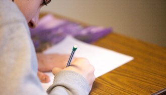 <a href="/deefrancis_/">Deanna</a> is presenting right now at the #mentallyhealthierschools conference, showing significant improvement in both reading and anxiety following an intervention targeting these common co-occurring. <a href="/blackdoginst/">Black Dog Institute</a> @MQreadingclinic