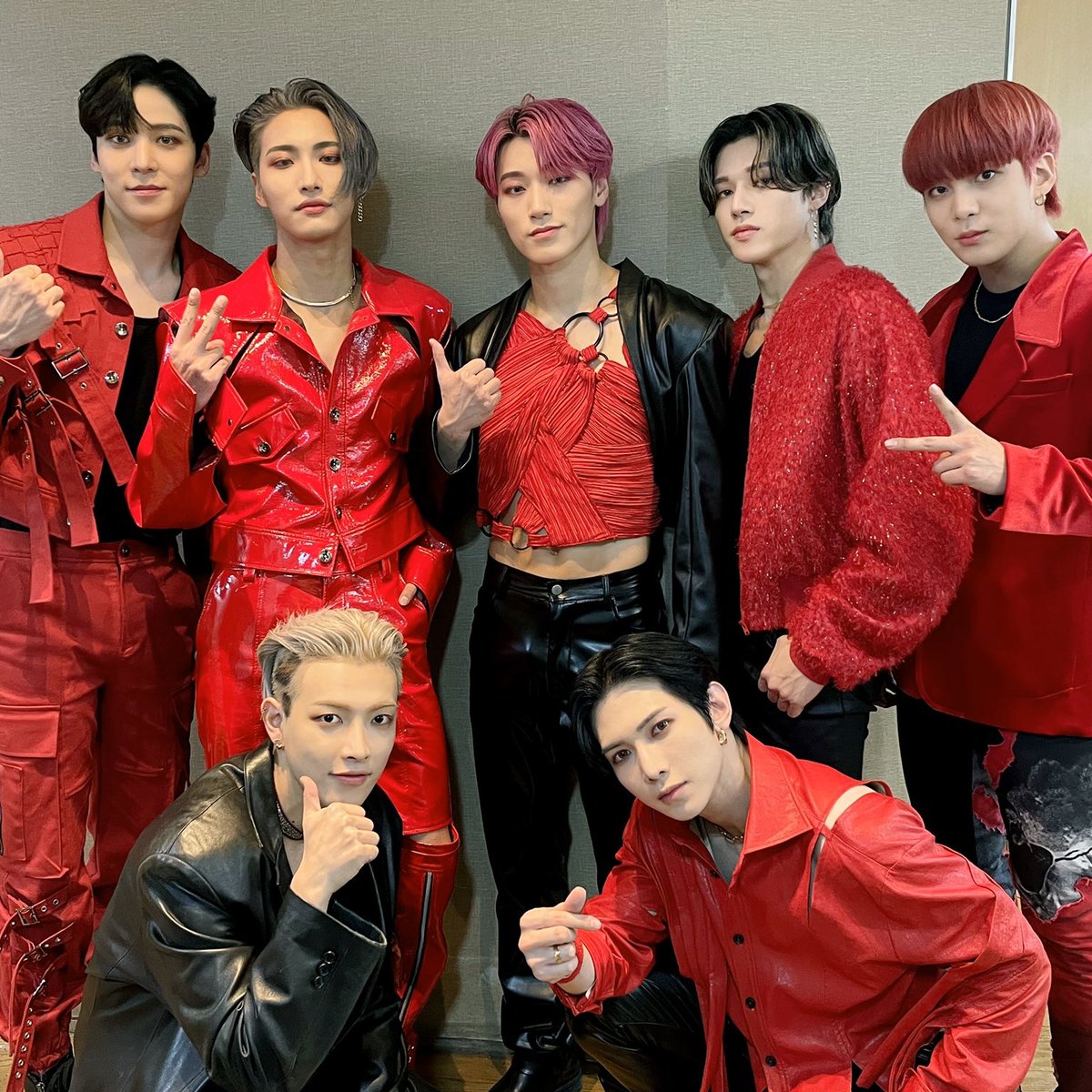 группы кпоп 5 участников. Ateez группа корейская 2021. группы кпоп 5 участников. астро группа корейская участники. участники группы энхайпен.