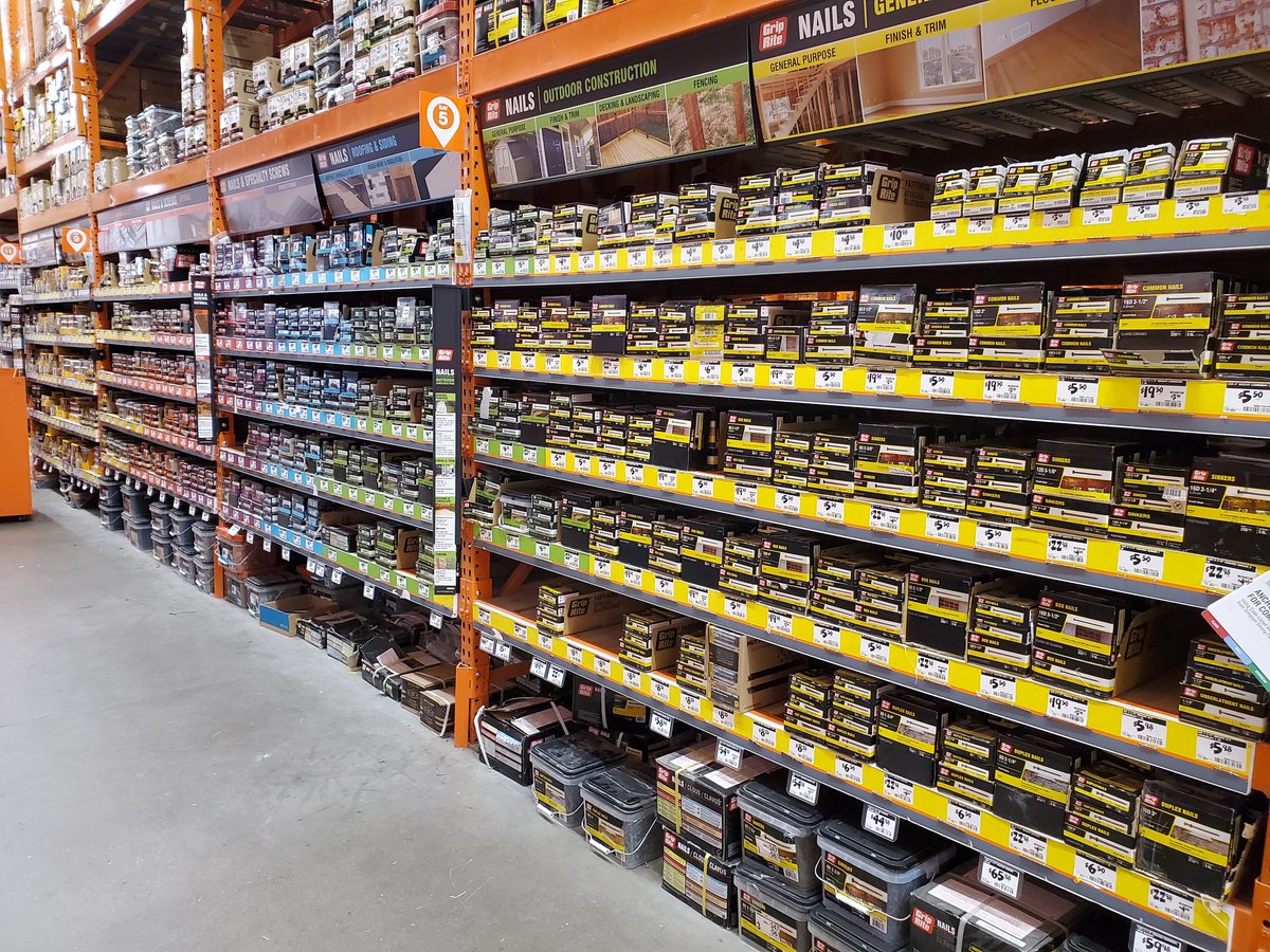 Here are some Perfect bays in our fastener aisle at 0482 Flagstaff! 
#perfectbaysD18 
<a href="/NagyAndrew/">Andrew Nagy</a> <a href="/ChadKrausTHD/">Chad Kraus</a>