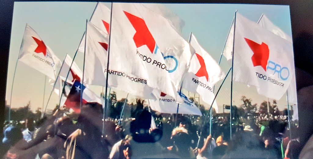 PedroAbarcaPRO's tweet photo. Llevamos años luchando @losPROgresistas junto a @marcoporchile por cambiar #Chile y garantizar los derechos fundamentales #MarcoPresidente #MarcoInocente https://t.co/78KY7cgAf5