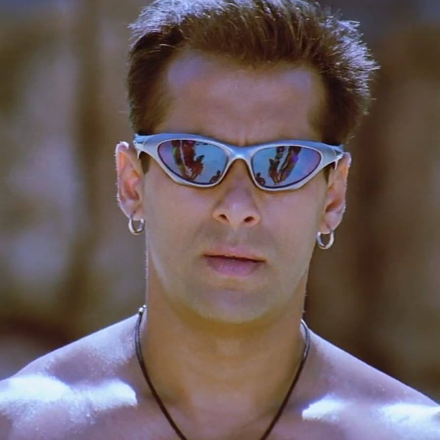 Salman Khan will sport his Tiger Zinda Hai look for both cameos in Shah  Rukh Khan's next and Varun Dhawan's Judwaa 2!