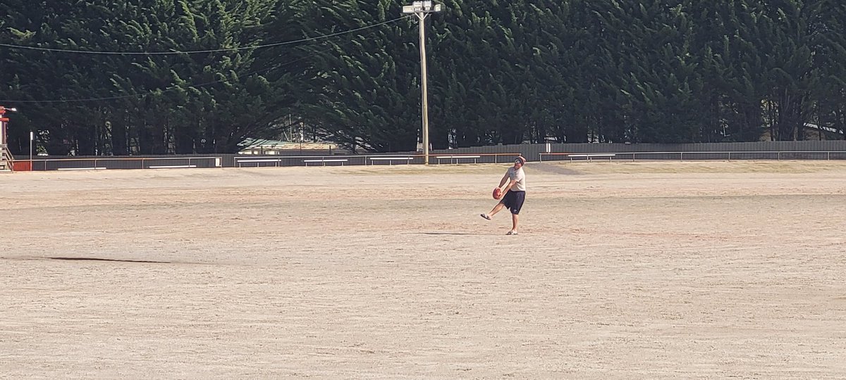 Jaroldy69's tweet photo. Got to squeeze in a kick at Queenstown footy oval completely sand. On the way down to Hobart. The mighty Queenstown Crows are in the grand final.
#MapOfTassie https://t.co/hmJEdDw21x