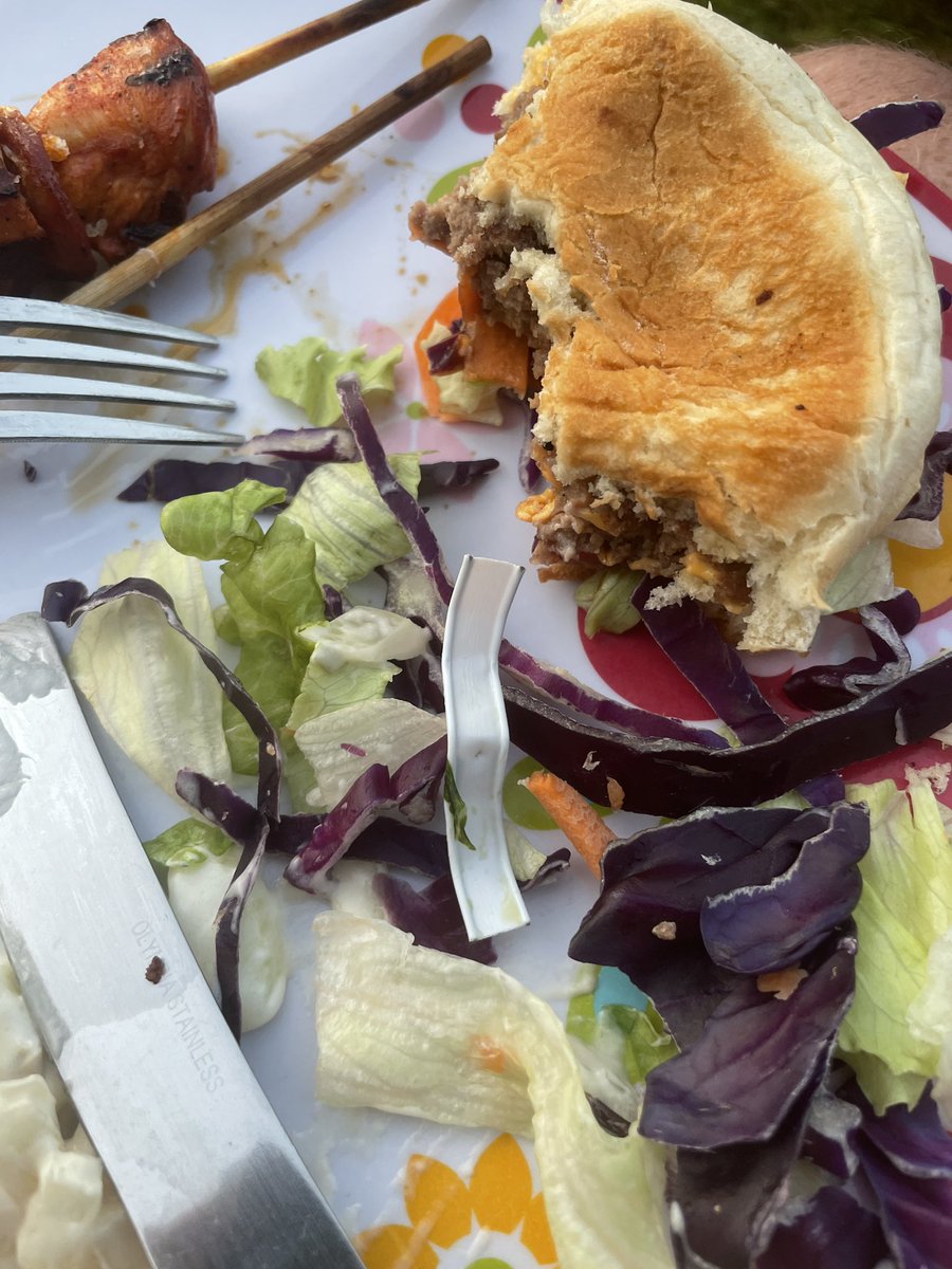 BSB_Tim's tweet image. Ouch!
This was NOT exactly the sort of crunch I was expecting in my salad @Tesco!?