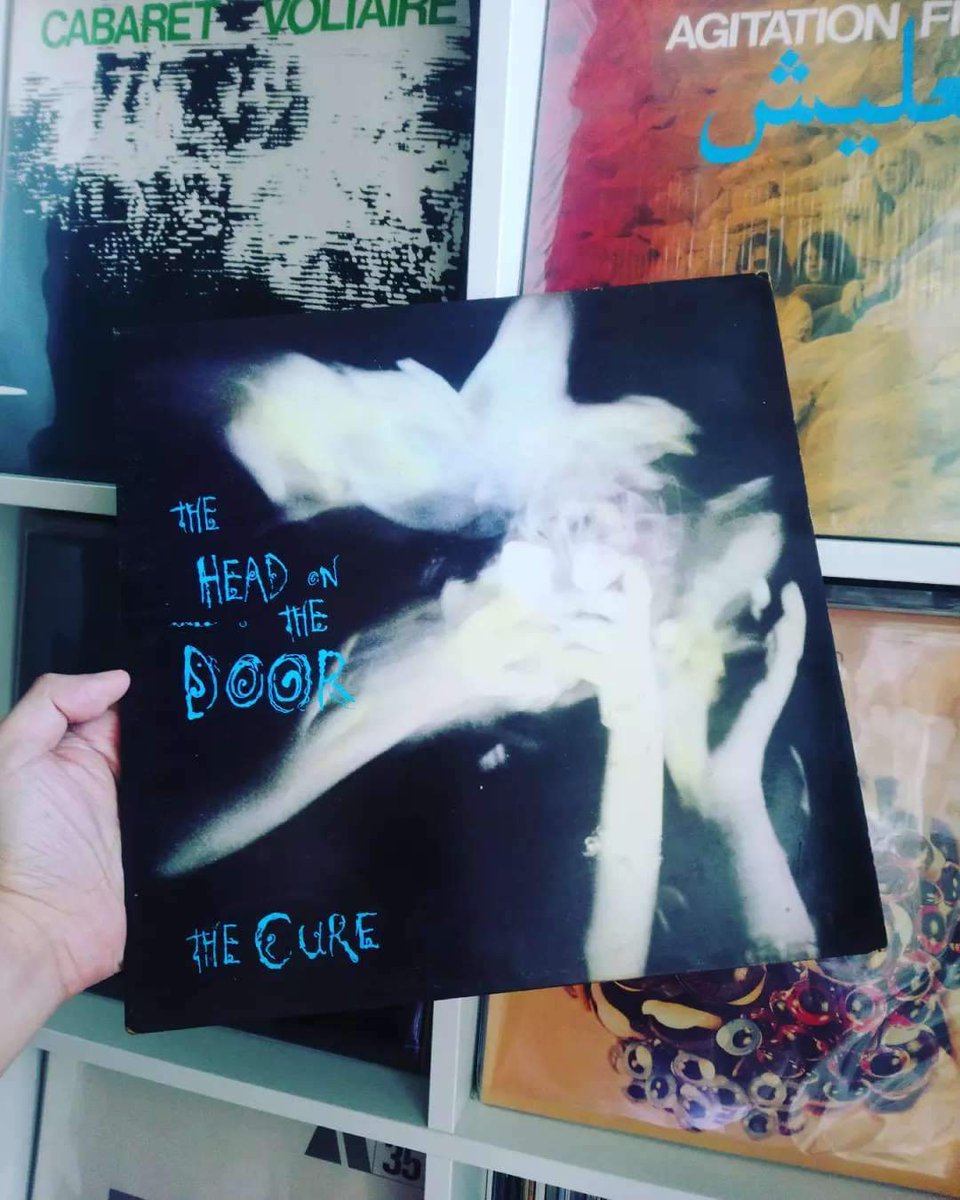 GordonSexyyuen's tweet photo. On this day in 1985 , The Cure released “The Head On The Door”
#thecure #alternativerock #poprock #postpunk #gothicrock #gothicwave #newwave #lp #album #records #vinyl #vinylgram #vinylcollection #vinylpassion #vinyldigger https://t.co/HBbNCTSz2l