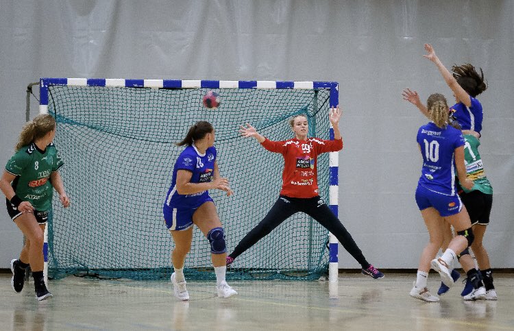 rbroeck10's tweet photo. In een spannende wedstrijd met erg goed keeperswerk ging de wedstrijd tegen VZV in de laatste seconde nipt verloren. #nhcup #keepen #voorbereiding https://t.co/V2Hr3dBSxD