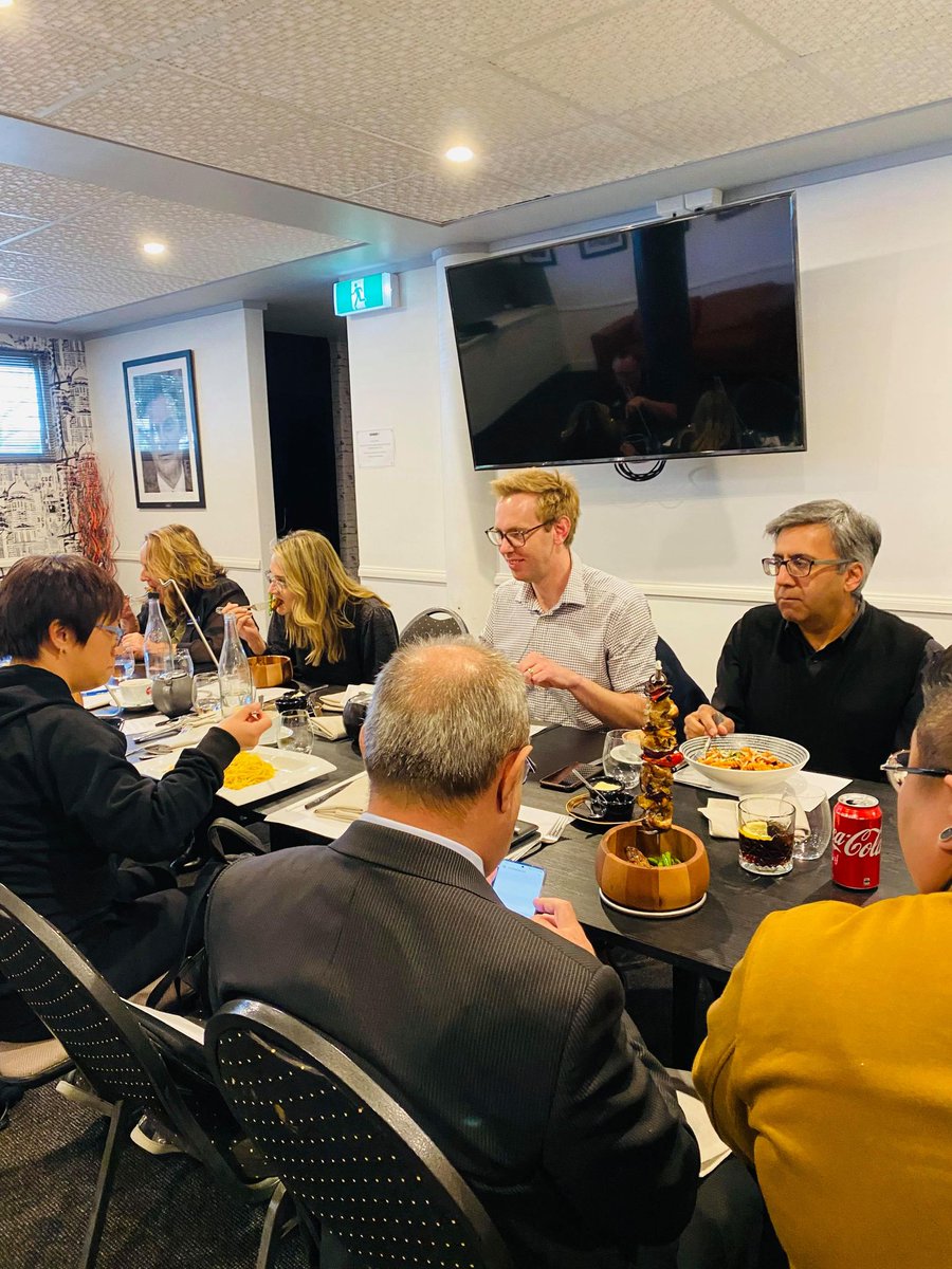 Very interesting implementation session yesterday on customer service as the #Highgate members shared what has worked well for them. #District32 is a great place to learn from other business owners and get inspired to improve the way you do business.

#thepowerofconnection