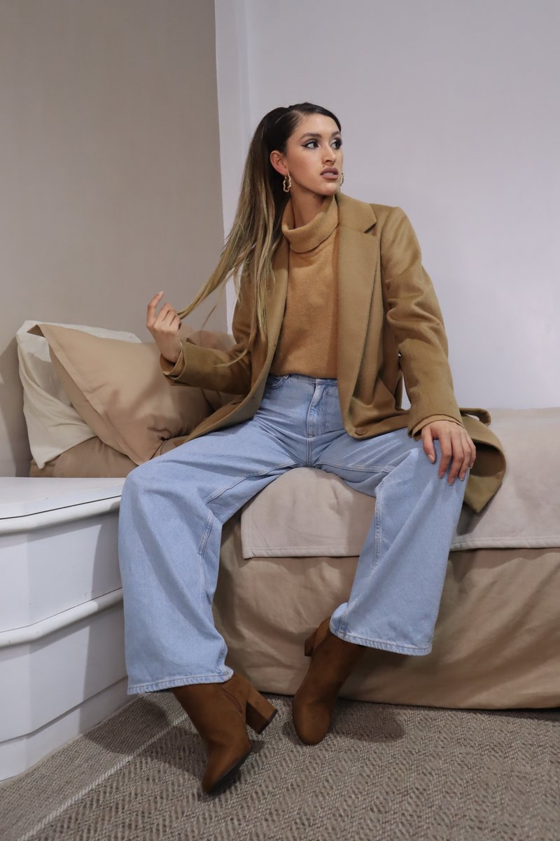 Los días fríos continúan y los botines son el complemento perfecto para abrigarnos con estilo este invierno. Además, seguimos con la GRAN LIQUIDACIÓN Agosto con botines desde S/89.00 soles. ¿Quieres ver todos los modelos que tenemos? Haz clic aquí: bit.ly/38f96m0