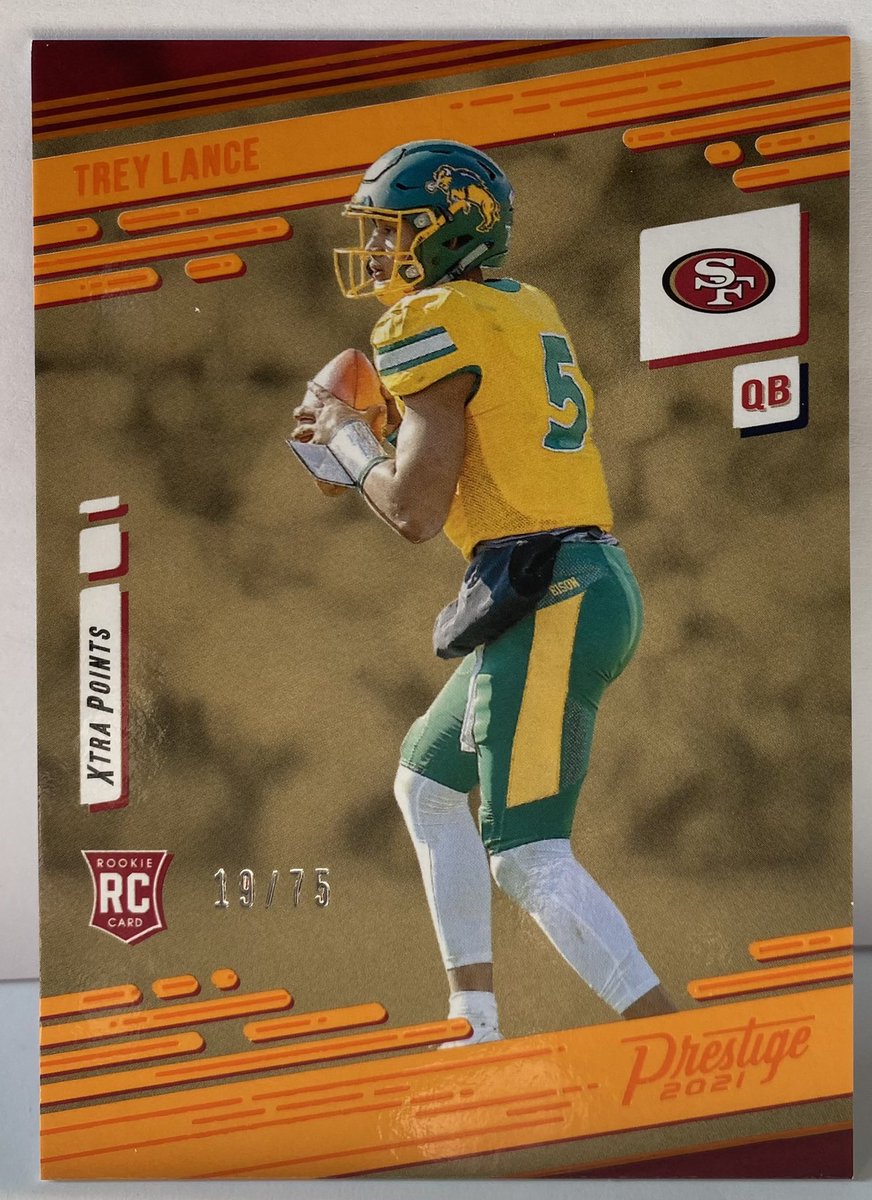 Kims_isms's tweet photo. They just make great cards !
#prestige #xtrapoints #whodoyoucollect #treylance #49ers #collectwithkim #thehobby #NFLPreseason #sp https://t.co/LcUSEKCxfG