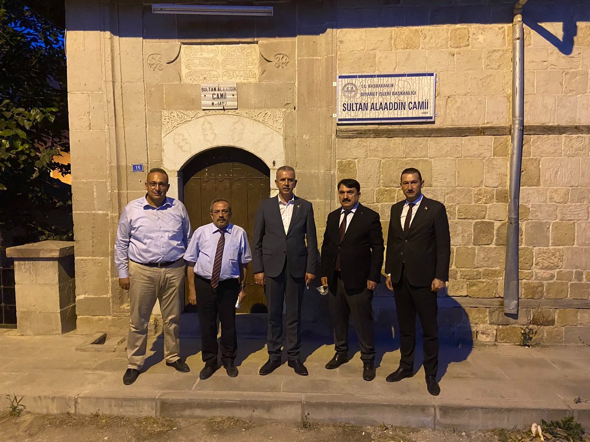 m_cam24's tweet photo. Genel Müdür Yardımdıcımız Rıfat Türker, Kayseri Vakıflar Bölge Müdürümüz ve ekibiyle Kırşehir ve Niğde'de bulunan vakıf eserlerimizde incelemelerde bulunduk. @VGM_VAKIFLARGM @burhan_ersoy https://t.co/iiCBDI4DN5
