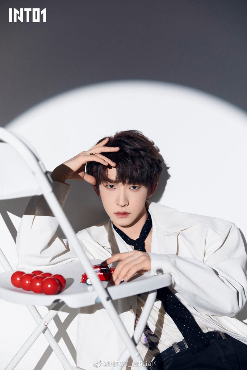 liuyu_updates's tweet image. Liuyu “Go Fridge” pics🐟💙🐋
♡ 26 | 08 | 2021 ♡
© 微博『INTO1_official』
❄️ Follow @liuyu_updates for more updates❄️
#liuyu #into1 #刘宇 #chuang2021 #CHUANG2021final