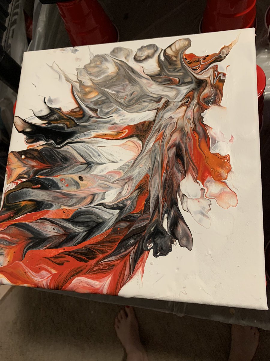 demondrah's tweet image. (1/2) I can’t believe I did 6 paintings in one night. Someone stop me. 

#art #artistsontwitter #fluidart #acrylic #twitch #twitchstreamer #streamer