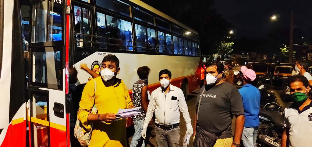 MahaC19PECOnet's tweet image. #throwbackthursday 
The journey that started in 2020 from #jeevanrath to #mahapeconet helping and reaching out to more than 40 lakhs+ people in need..and we are only gearing up! 
@YkabirYusuf @karonshaiva @roshnugg @RISEInfinityF @OfficialYUVA @nvcmenon #response @UNICEFIndia