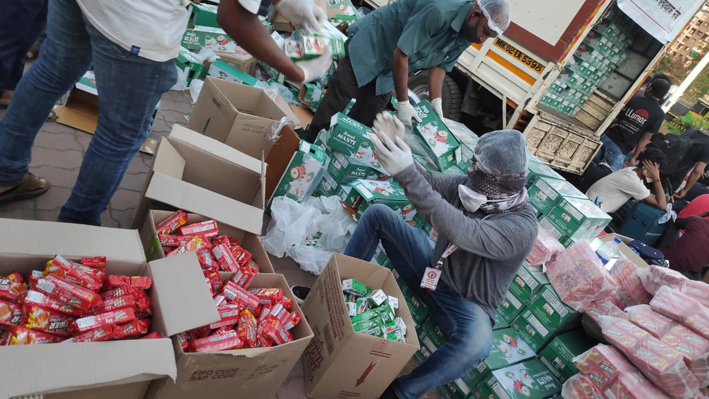 MahaC19PECOnet's tweet image. #throwbackthursday 
The journey that started in 2020 from #jeevanrath to #mahapeconet helping and reaching out to more than 40 lakhs+ people in need..and we are only gearing up! 
@YkabirYusuf @karonshaiva @roshnugg @RISEInfinityF @OfficialYUVA @nvcmenon #response @UNICEFIndia