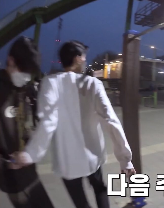 ไม่เห็นหน้าแต่รู้ว่าหล่อ