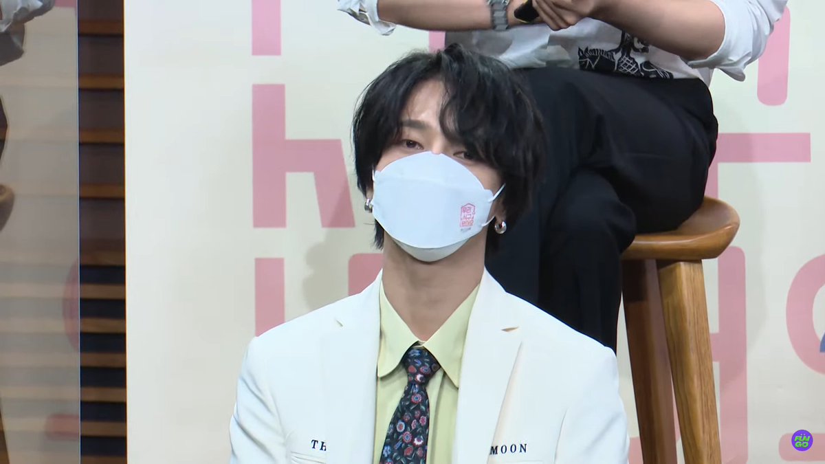 ELFriendsGlobal's tweet photo. ¡EN VIVO YESUNG!
🔗https://t.co/dKqFEiNNVV
#우리식구됐어요 #MBC #토크쇼 #YESUNG #YESUNG #예성 @shfly3424 #SUPERJUNIOR #슈퍼주니어 https://t.co/veadimhOwd