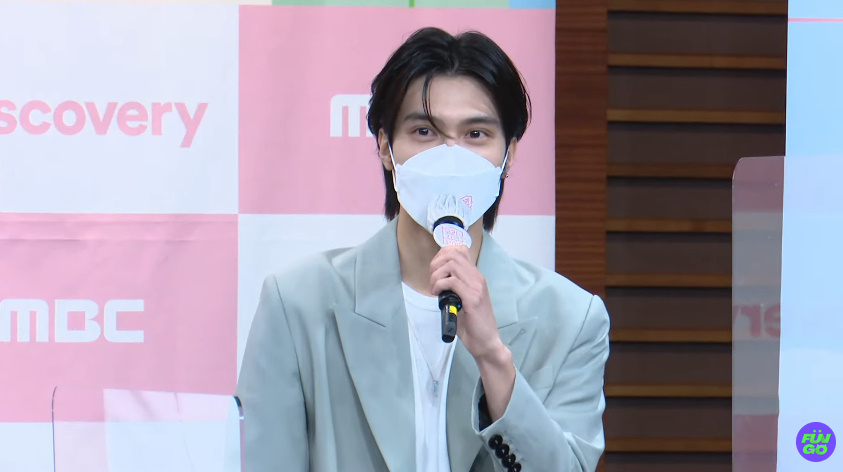 HENDERY44's tweet photo. hendery today!🥰 https://t.co/qGwwx8lLeg