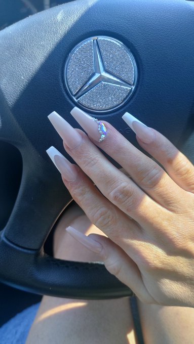 Nails make me happy https://t.co/rDYBr070Zc<a href="/tag/mvsales"class="tags"><span>#mvsales</span></a><a href="/tag/mvtrans"class="tags"><span>#mvtrans</span></a>