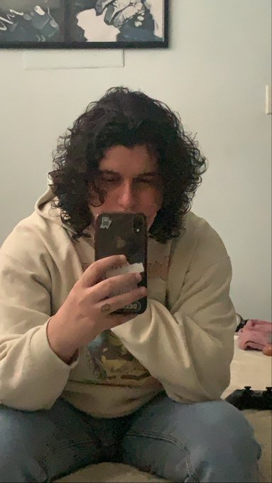 I just wanna be eating someone&rsquo;s ass before Halloween https://t.co/DH0Gv5Gx1F