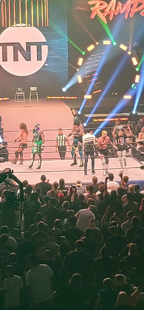 DaddyOrton's tweet photo. @realmarkostunt thanks for the awesome show AEW https://t.co/iU37teISiS