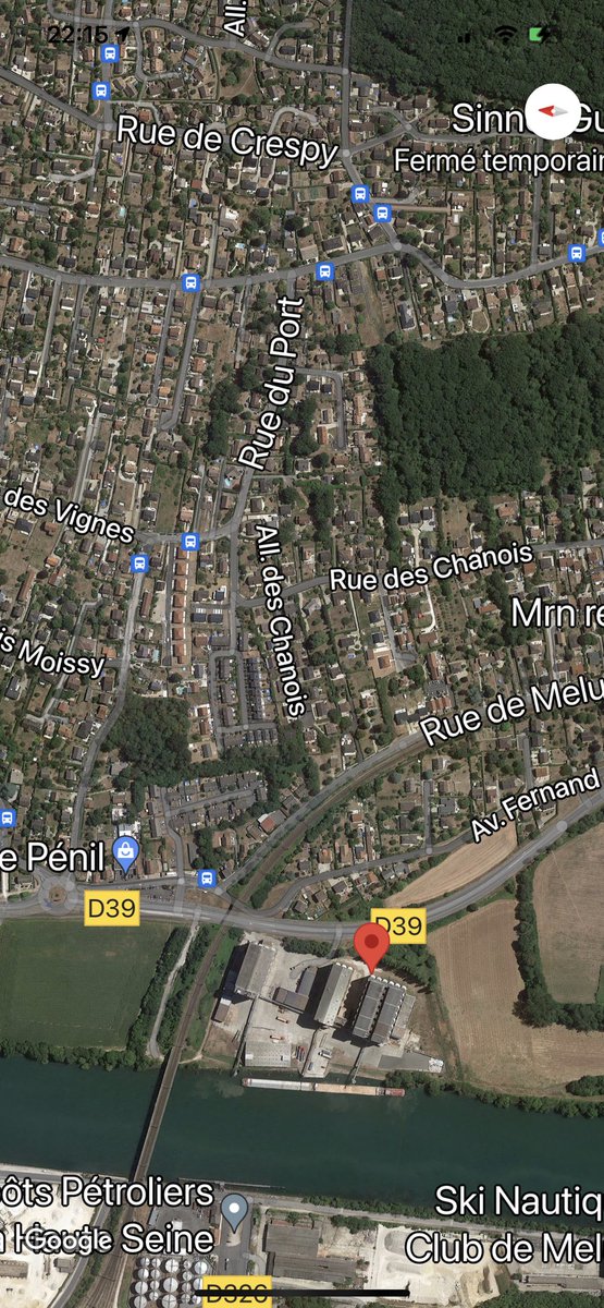 Je constate l’été des problèmes de voisinage ( poussière, bruit...) sur notre coopérative <a href="/valfrancecoop/">Valfrancecoop</a>. Si je regarde les photos de 1950/60 et la carte 2021 nous  n’avions que des champs autour avant🤔 <a href="/FranceAgricole/">La France Agricole</a> <a href="/plumedeschamps/">Eric de LA CHESNAIS</a> <a href="/emma_ducros/">Emmanuelle Ducros</a> <a href="/lacoopagricole/">La Coopération Agricole</a> <a href="/Fragritwittos/">FranceAgritwittos♥️</a>