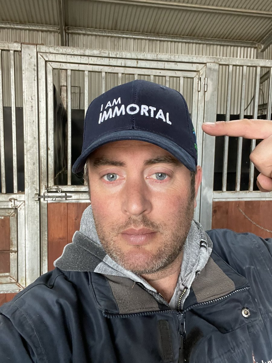 epsom80's tweet photo. Thanks to the team @SwettenhamStud @SMatthewsHorse for the I Am Immortal cap!! 🧢
I believe this was the first out of the box!! 📦
Looking forward to foaling down our little Morty in the coming weeks and sending another mare this season!! @livethedreamnow #nicecap https://t.co/NHZKktmXhm