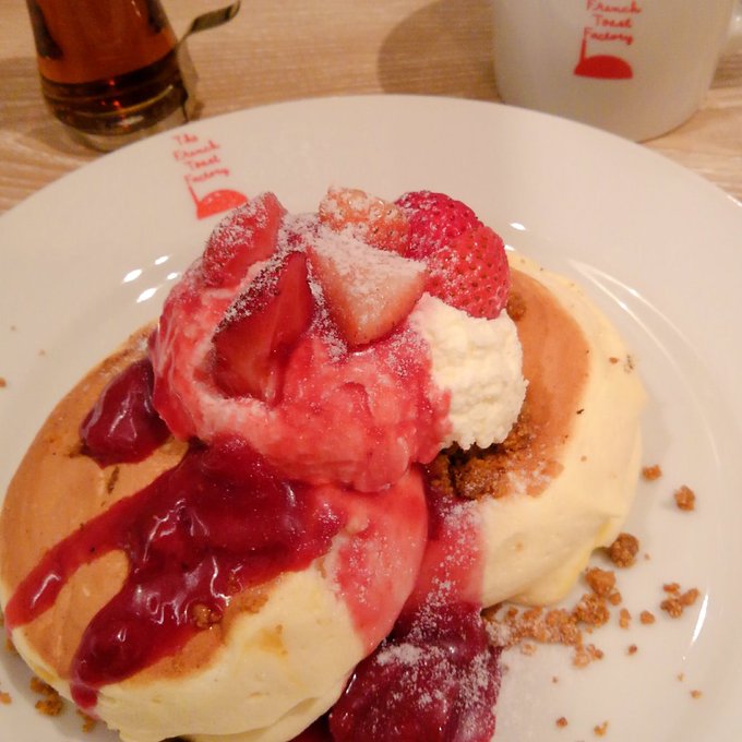パンケーキをデート中に食べる おっと 男子はテーブルマナーに注意 友だちいない研究所