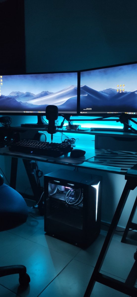 TShadowsniper's tweet photo. @NVIDIAGeForce @HermanMiller My new setup, got the pc and the second monitor for my birthday a month ago, rocking the rtx 3060 #RTXON https://t.co/uvJn7mwXJ0