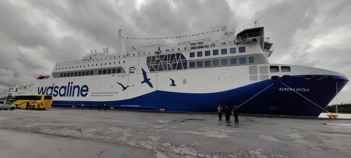 CreatingSavings's tweet photo. 👏👏Welcome the most sustainable and energy-efficient RoPax ferry M/S Aurora Botnia to her hometown Vaasa! Our Hybrid Electric Propulsion solution with battery packages inside ensures a Zero Emission Sailing Mode. #energyefficiency #zeroemission @wasaline_fi @VaasaVasa https://t.co/u9jAObPXzW