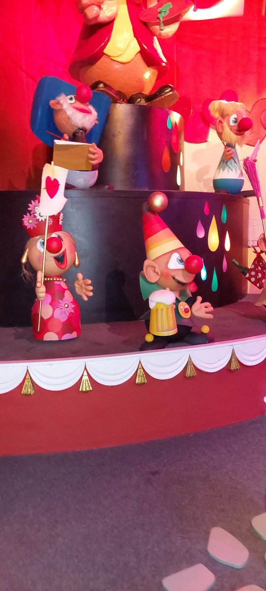 Adrie Hoskens tweet media