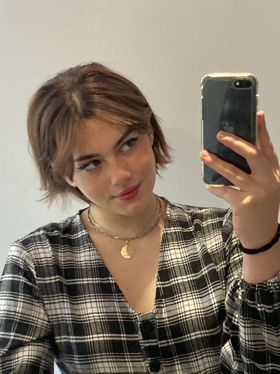 amocide's tweet photo. made myself pretty so my mom doesn’t hate me https://t.co/ncbSoTgq5J
