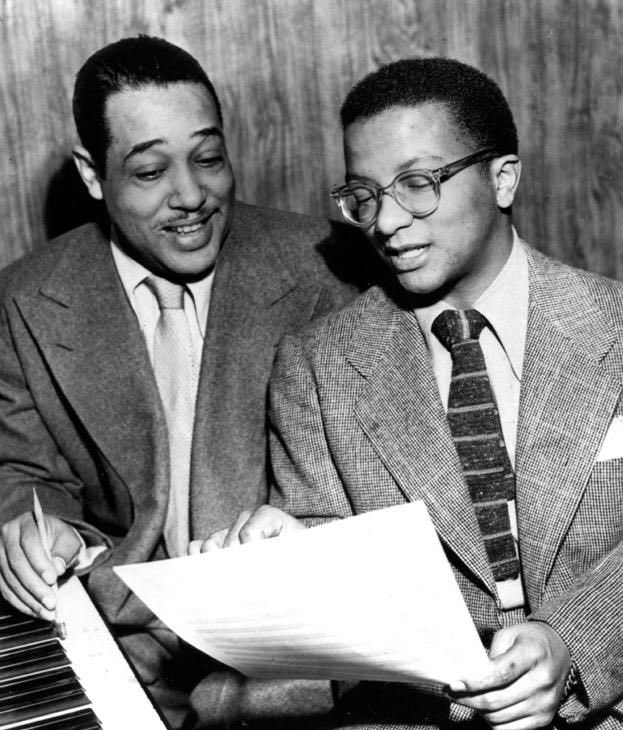 MAOTPod's tweet image. We dived into the world of Duke Ellington and his collaborator Billy Strayhorn with Conor from Villagers 🎹 🎷 

Find out how they influenced his amazing new album ‘Fever Dreams’ here 👉 linktr.ee/Maot

#villagers #feverdreams