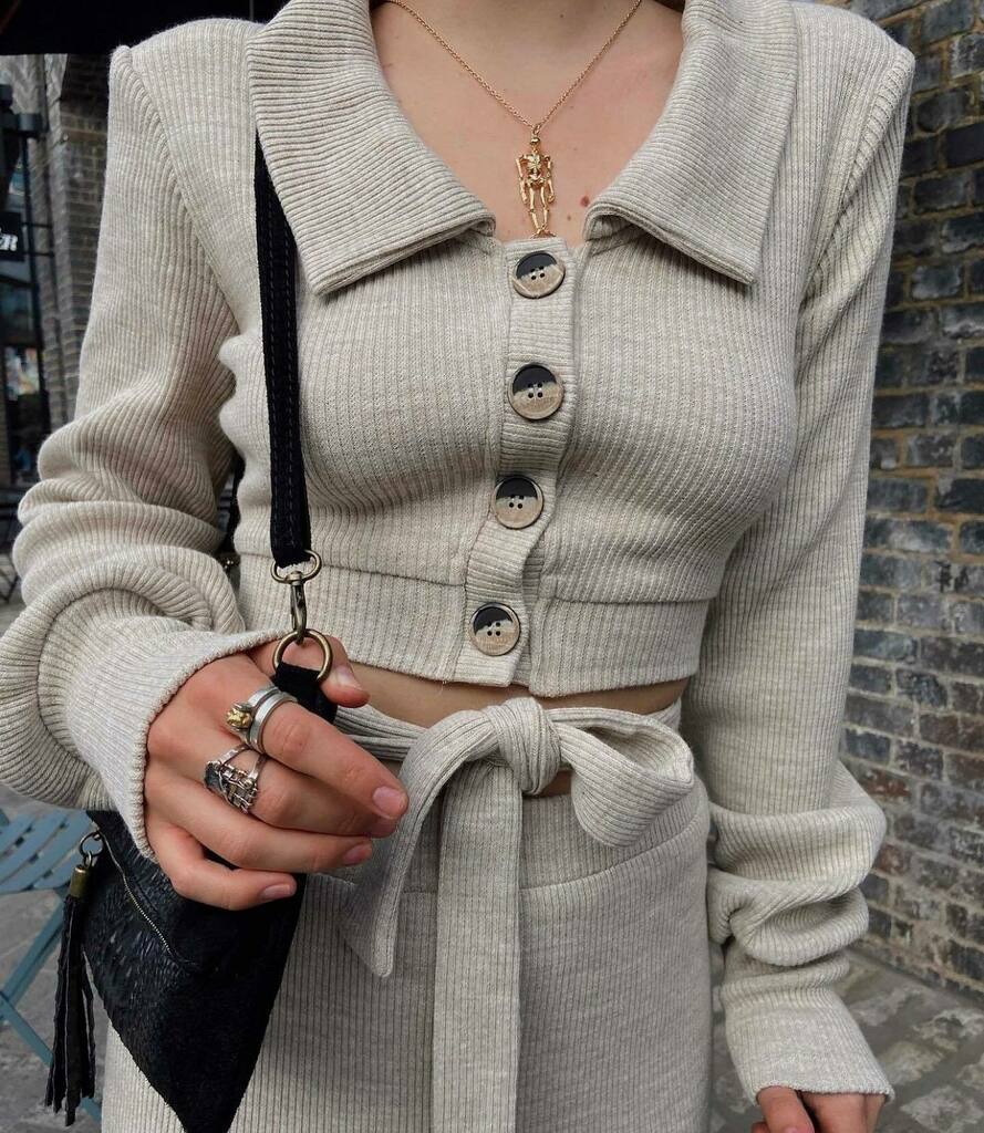 naleapparel's tweet photo. We love the details of our lounge in NALÈ co-ord on @antonialar
Available to shop via @wolfandbadger
#fashion #style #howiworeit #wolfandbadger #naleapparel #nale #london #londonfashion https://t.co/tPaCJgk7Mo https://t.co/12u3roBqN5