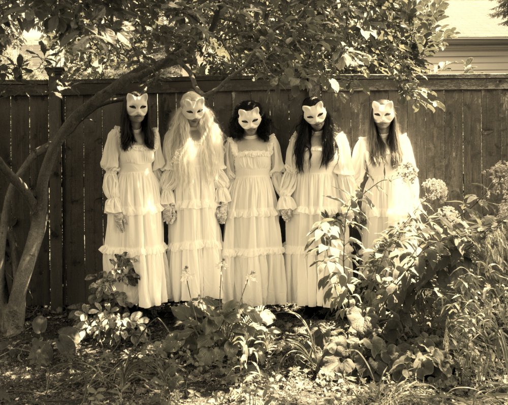 This image is from the Sybarite Archives discovered and maintained by our colleagues in the Paranormal Smut Club of AR00043995 (AR=Alternate Reality). They called themselves the Philosophical Union of Sybaritic Supernaturalists (PUSS). paranormalsmutclub.tumblr.com/post/660582148…