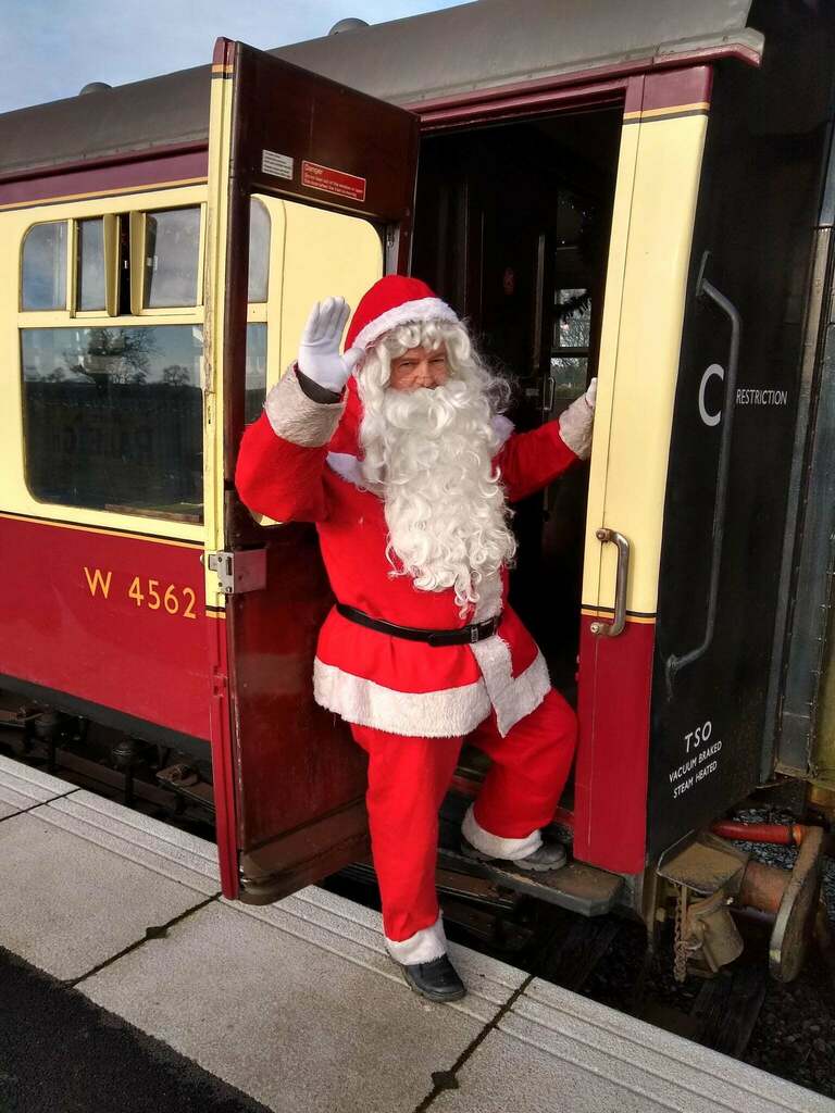 Santa has just dropped by to finalise the details of his Santa Special trains this year. Tickets will be on sale shortly ..... watch this space for updates.😁