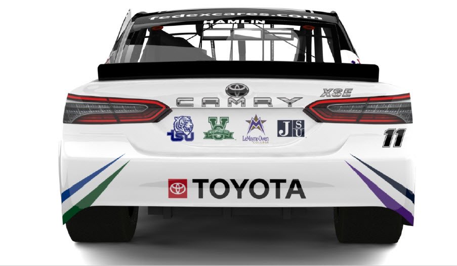 🥳Cheering on @dennyhamlin this weekend @DAYTONA as he drives special #HBCU car highlighting on rear bumper @JacksonStateU @TSU_Tigers @MVSUDEVILS @LOC_Magicians @HBCUBuzz @HBCUSports #FedExCares 💜🧡