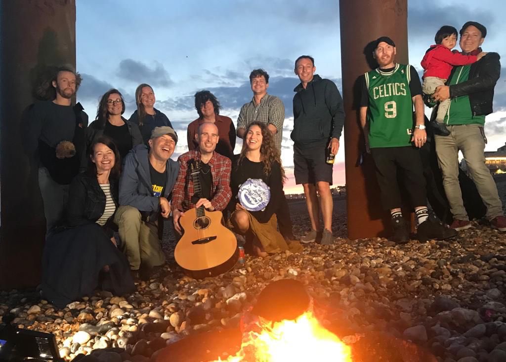 ClubhouseUK's tweet image. A recent memory from a lovely summers evening on Brighton beach and The Raving Beauties video shoot….

Brand new music coming soon!

#clubhouse #brighton #cosmicamericana #indiemusic