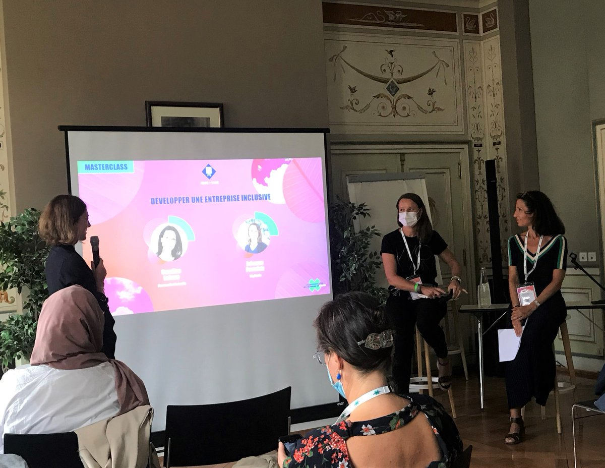 #UEED2021 - Lancement de la masterclass "Développer une entreprise inclusive" avec @JehannePx09 de l'entreprise d'insertion @digitanie  et Caroline Lebrun d'<a href="/hmutuelle/">Harmonie Mutuelle</a>.
