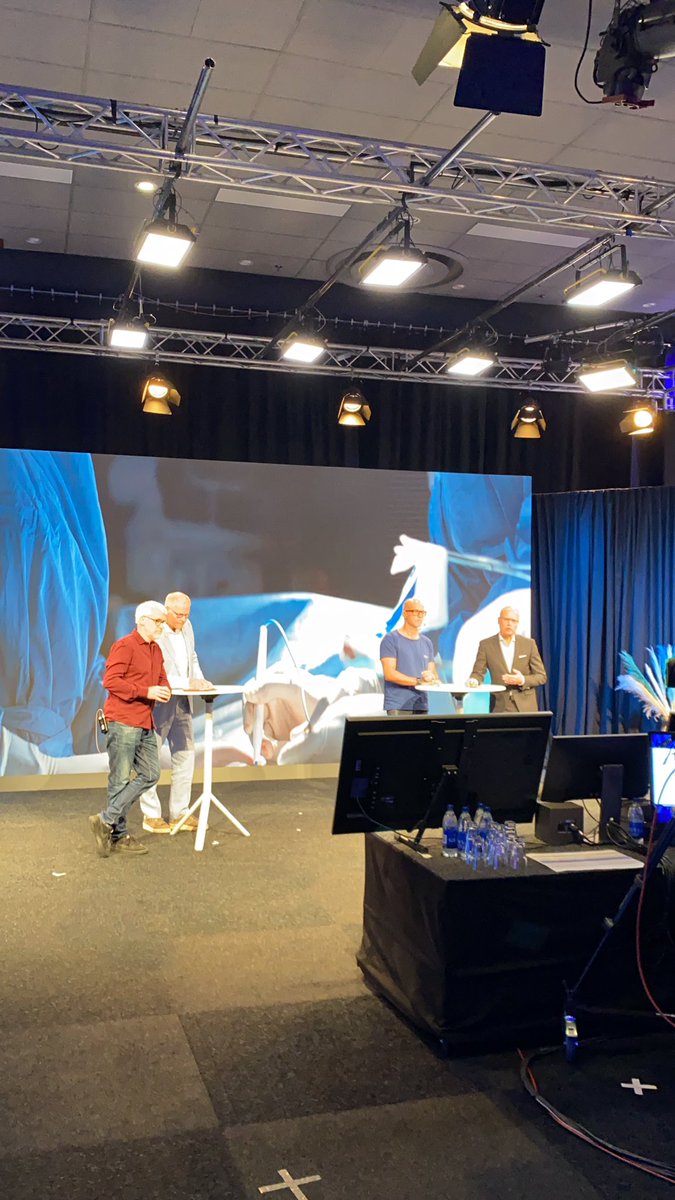 Jennifer Park (@jennifermcpark) on Twitter photo Kolorektalprogrammet är igång med besked. Fria föredrag följs av state of the art: kolektomi och rekonstruktion vid IBD. @MattiasBlock och Michael Eberhardsson leder oss vidare i diskussionen <a href="/Kirurgveckan201/">Kirurgveckan2021</a> <a href="/SKFredaktion/">Svensk Kirurgi, tidning</a> <a href="/sahlgrenska/">Sahlgrenska Universitetssjukhuset</a> Kolorektalprogrammet är igång med besked. Fria föredrag följs av state of the art: kolektomi och rekonstruktion vid IBD. @MattiasBlock och Michael Eberhardsson leder oss vidare i diskussionen <a href="/Kirurgveckan201/">Kirurgveckan2021</a> <a href="/SKFredaktion/">Svensk Kirurgi, tidning</a> <a href="/sahlgrenska/">Sahlgrenska Universitetssjukhuset</a>