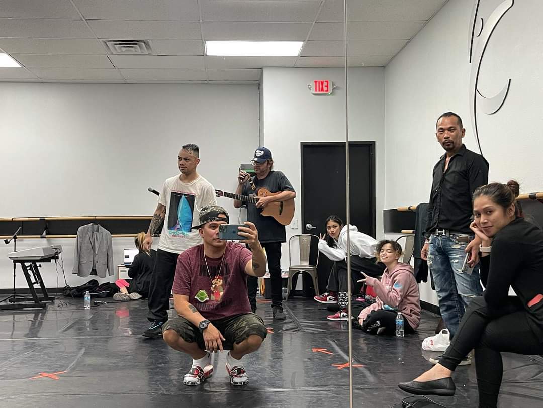 itsDeym_22's tweet photo. Last rehearsal na aye 💙❤💙❤

Photo @HBOM20 https://t.co/TSjlZiCqBC