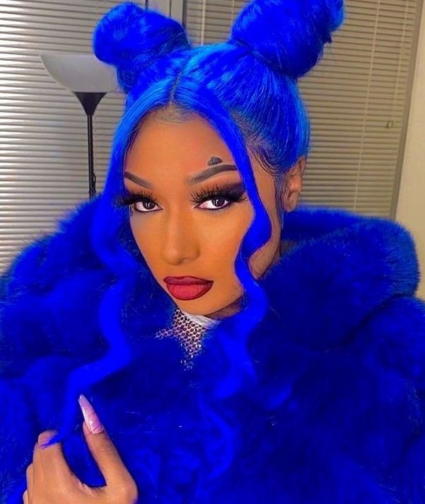 _kpopmaria's tweet photo. الفنانة megan the stallion دفعت 110 ألف دولار للمحكمة كضمان لنجاح ريمكس بيتر مع بانقتان إذ نجحت اغنية بتحفظ لأموالها و إذ ما نجحت الأغنية راح تأخدهم الشركة حقها مقابل الضرر https://t.co/lcQUbsyMUJ