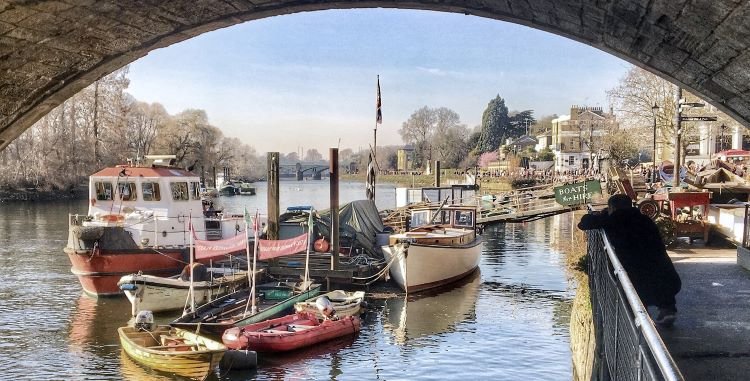 Julia Fullerton-Batten contributed to 'Photography of the River Thames' on Visit Thames website along with other photographers past and present bit.ly/ThamesPhotogra…