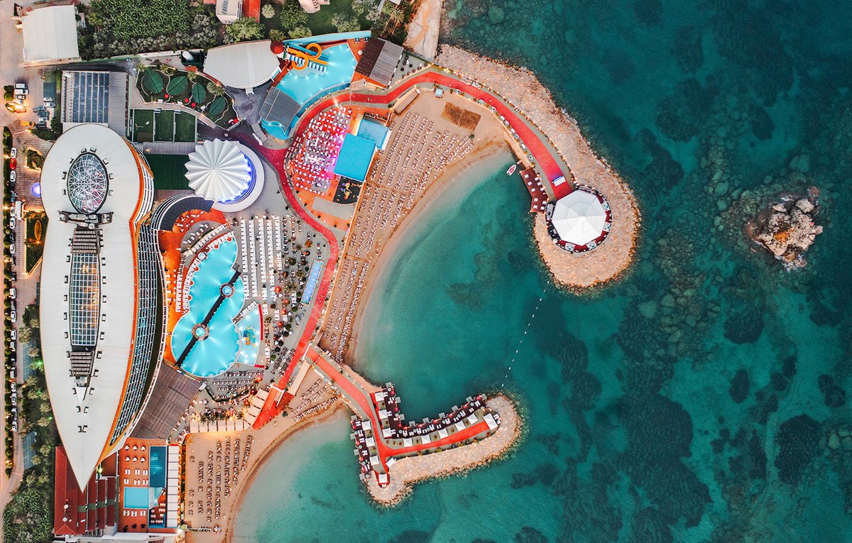 Akdeniz kıyılarında muhteşem bir tatil, muhteşem bir konsept 💎

A wonderful holiday and concept on the shores of the Mediterranean 💎

#ExclusiveHospitality #GranadaLuxuryOkurcalar #summerlover #hotels #worldhotels #Mediterranean #seaside #seasidehotels #MyGranadaStory