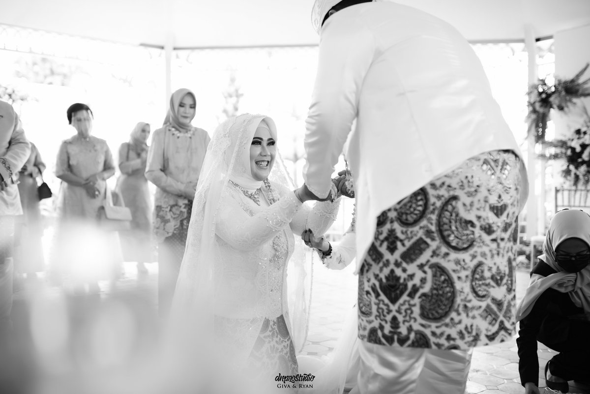 dnprostudioindo's tweet photo. I don't marry a person I can live with
#dnprostudio #dnprostudiomalang #studiofotomalang #fotopernikahan #weddingideas #weddingconcept #weddinginspiration #weddingphoto #weddingphotography #inspirationwedding #weddingvendor https://t.co/ZOKwIz4xGH