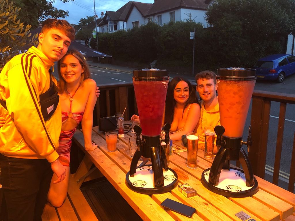 The Station Tap tweet media