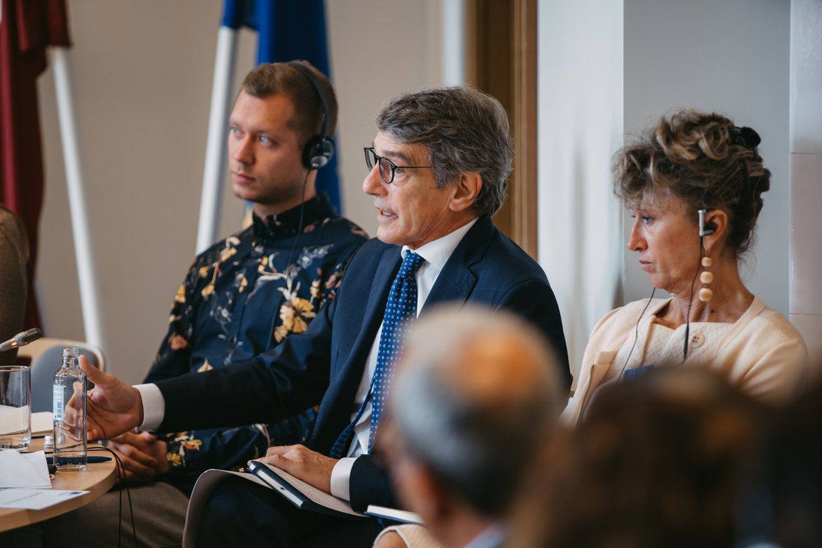 Eiropas Parlaments - arhivēts konts tweet media