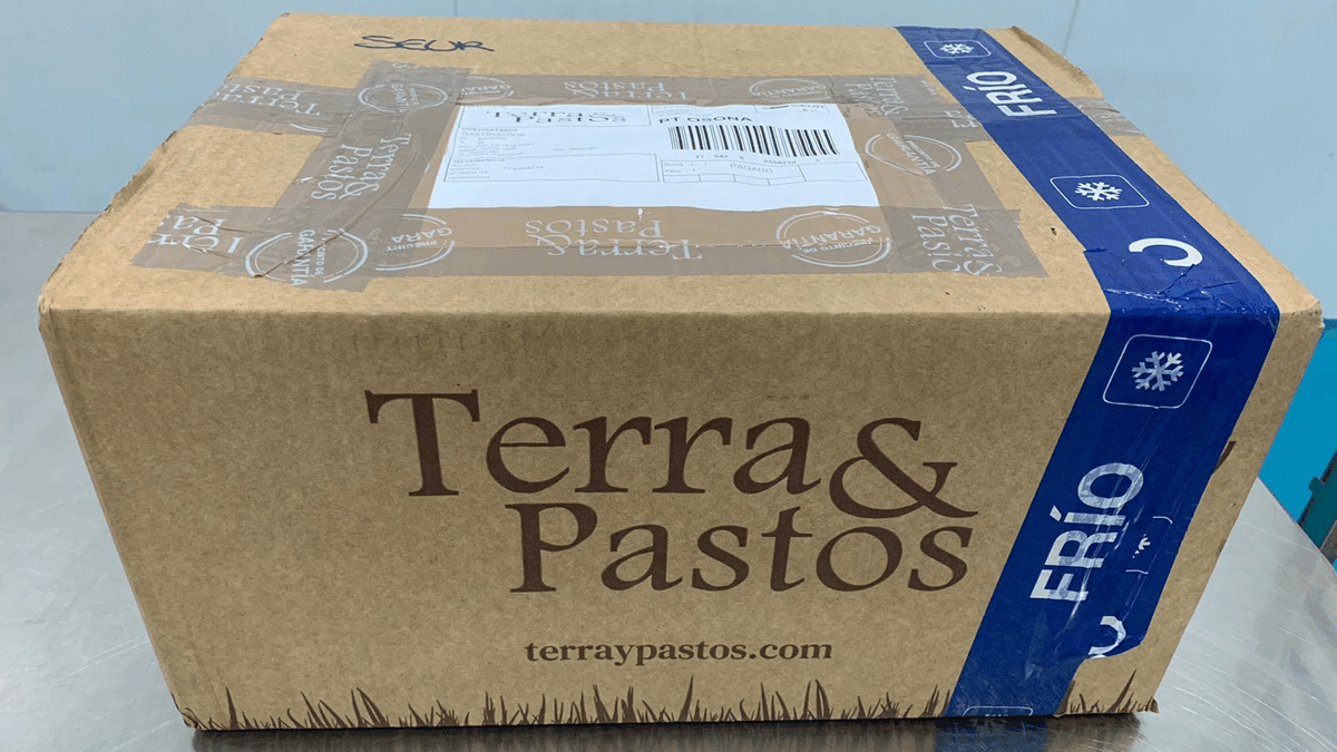 AsadorTu's tweet photo. ¡¡Colaboración con Terra y Pastos !! 🚨 Iniciamos las pruebas para hacer Ternera Gallega Suprema a baja temperatura: Jarrete, T-Bone o Costillar, ¿Qué prefieres? https://t.co/wmTDETHSAT