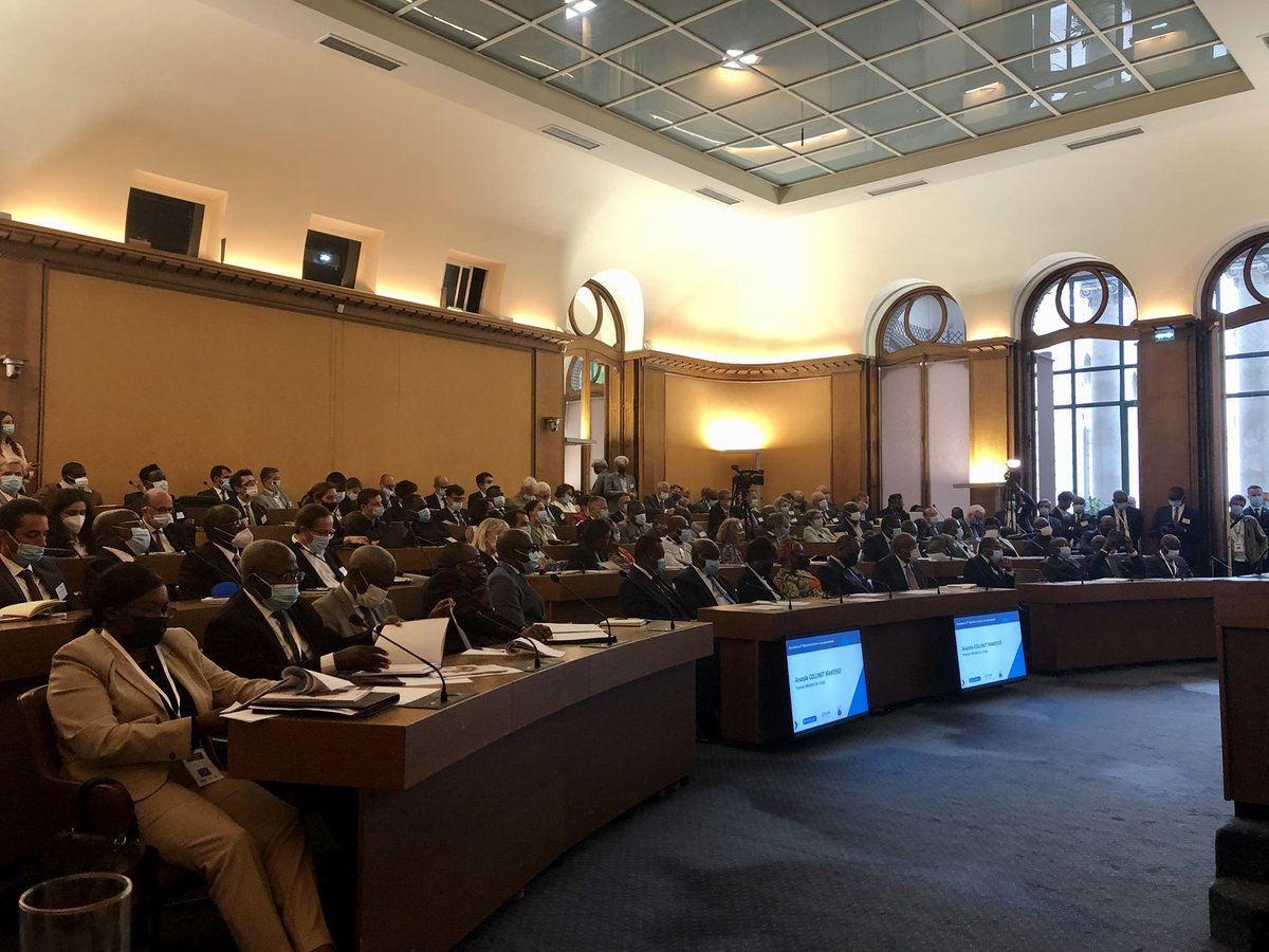 CIAN_Afrique's tweet photo. Intervention du PM du #congo à la @cci_paris_idf avec @didierkling et le #cian et #cciam de pointe-noire : les entreprises sont mobilisées. https://t.co/1JRR8AnU0W