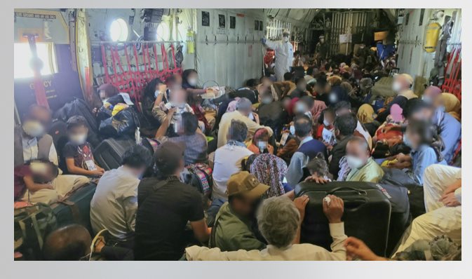 Laura Bicker tweet media