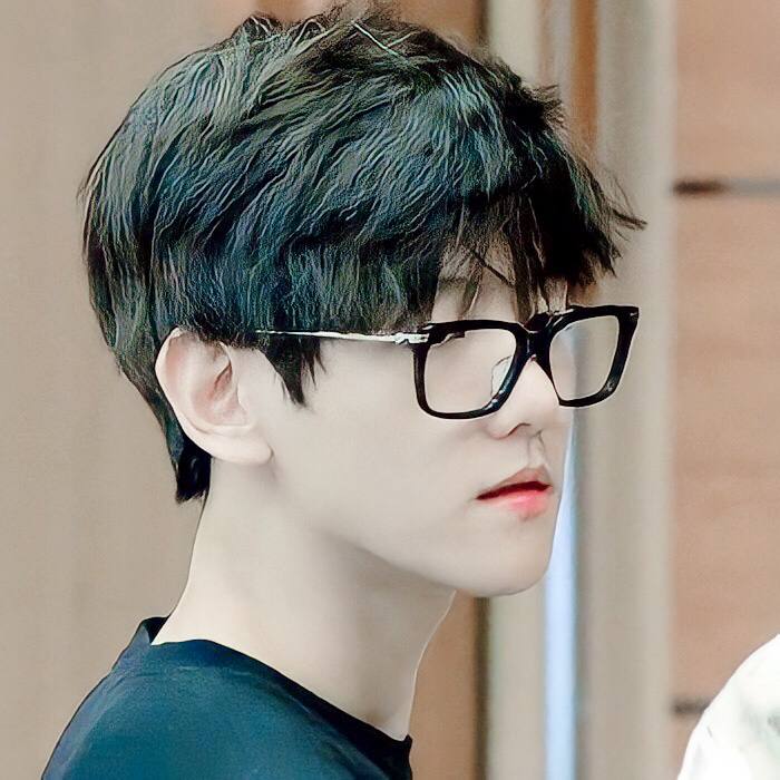 Alvin88kai's tweet photo. به نام خدا
سلام عرض میکنم
@B_hundred_Hyun  @layzhang  @weareoneEXO https://t.co/jWPThv58EW