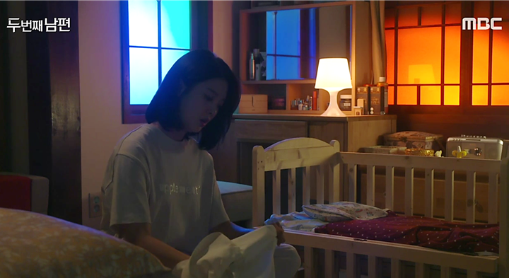 minsucloset's tweet photo. 210825 엄현경 두 번째 남편 EP.12
엄현경 트레이닝 셋업 정보
VPPLEMENT 레터링포인트 ��시 티셔츠, 자수포인트 조거 스웨트 팬츠
링크 T https://t.co/foI9ML4HV5 PT-https://t.co/D5ERY1j4l5 
#엄현경 #두번째남편 #옷정보 #손민수 #민수의옷장 https://t.co/GvqHifqbww